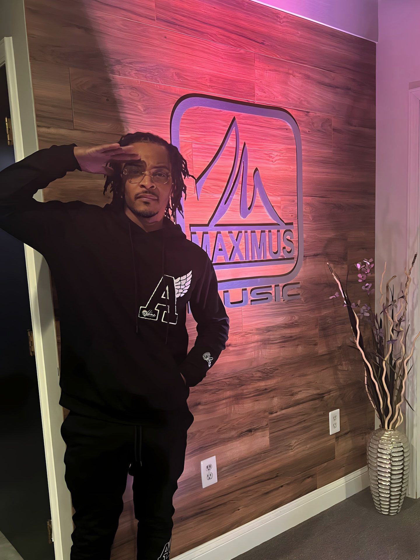 T.I.